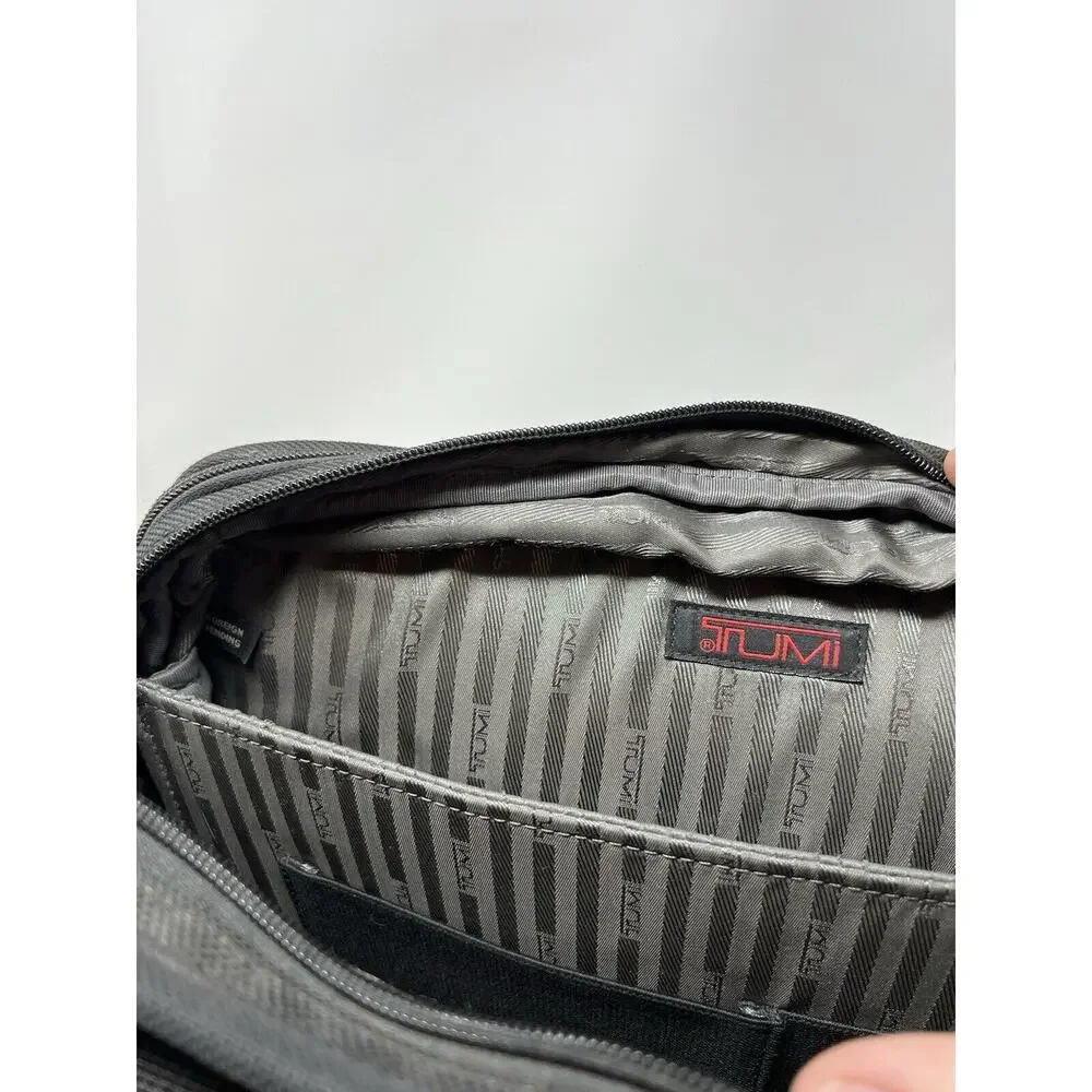Tumi structurally good